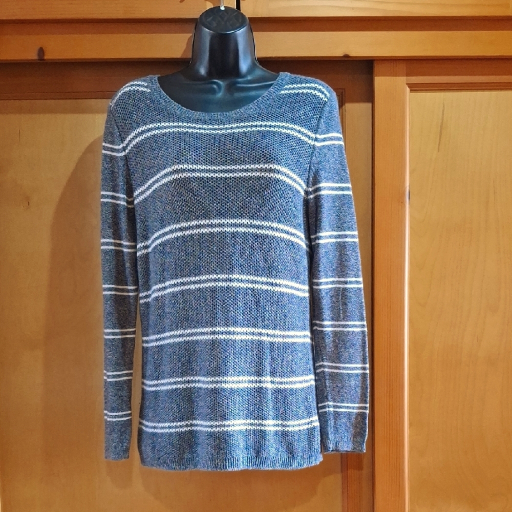 Talbots Size S Long Sleeve Grey And White Sweater